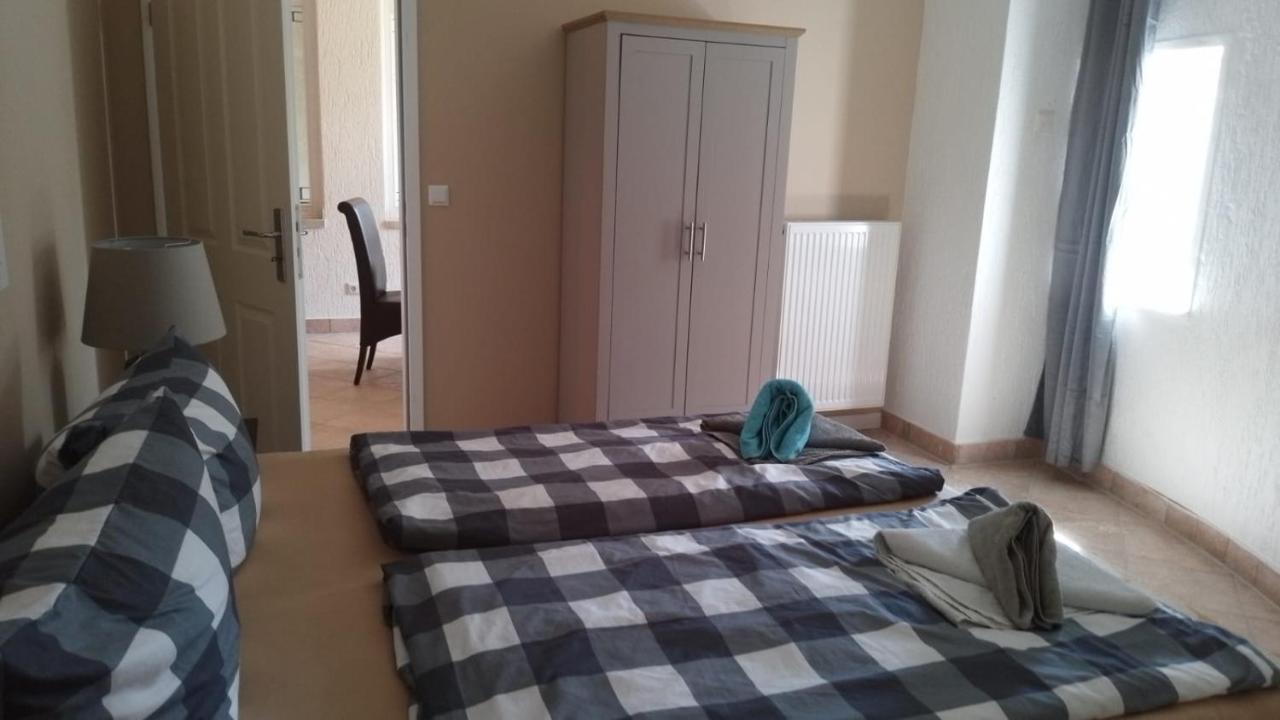 Ferienwohnung Mit Kamin Und Traumhafter Dachterrasse Mit Weitblick In Die Natur Neu Gaarz Eksteriør billede