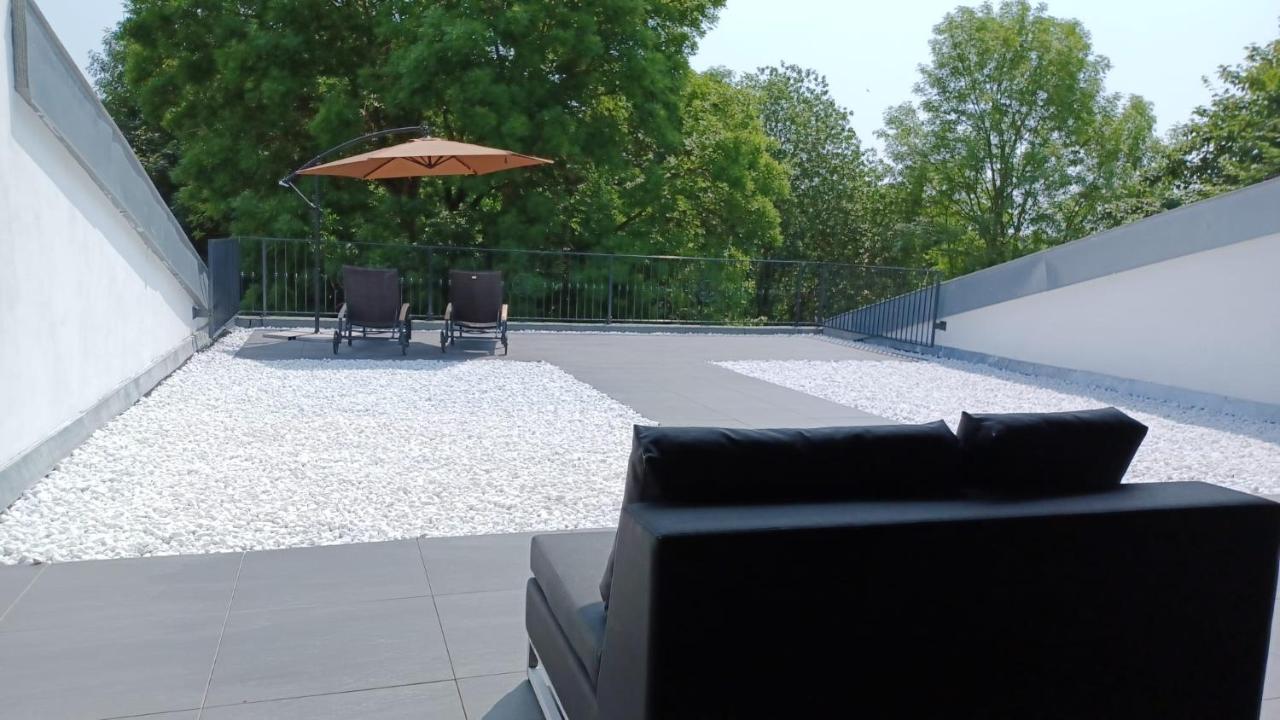 Ferienwohnung Mit Kamin Und Traumhafter Dachterrasse Mit Weitblick In Die Natur Neu Gaarz Eksteriør billede