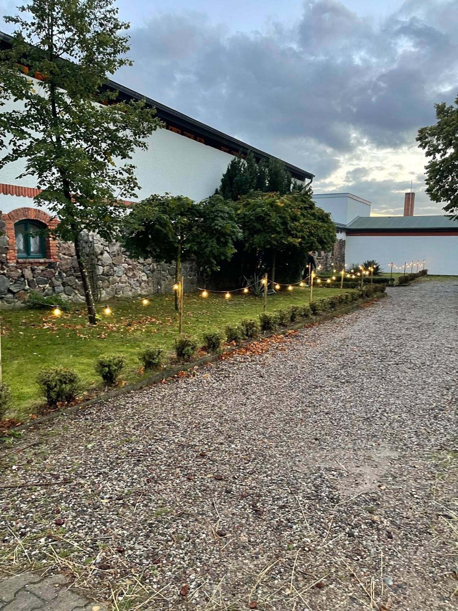 Ferienwohnung Mit Kamin Und Traumhafter Dachterrasse Mit Weitblick In Die Natur Neu Gaarz Eksteriør billede